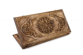 Ornamental bas-relief backgammon classic two-sided
