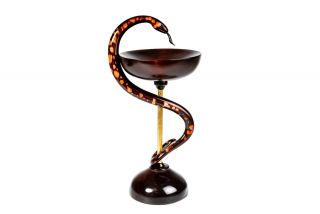 Medical logo sculpture 
