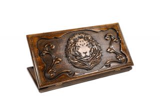 Classic backgammon Lion
