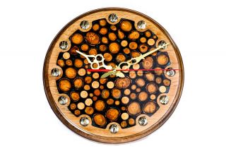 Clock with tree branch slices and epoxy