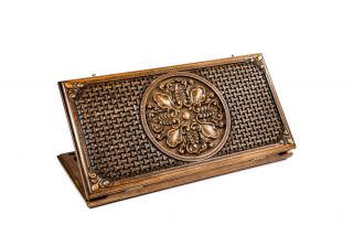Ornamental bas-relief backgammon classic
