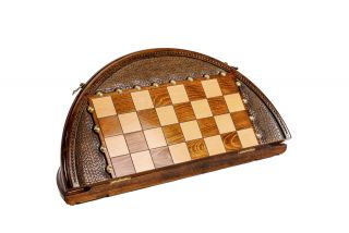 Circular chess 