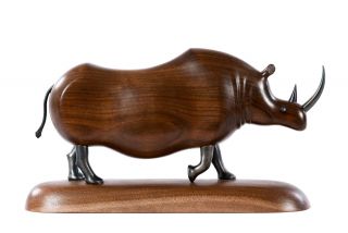 Rhinoceros sculpture 