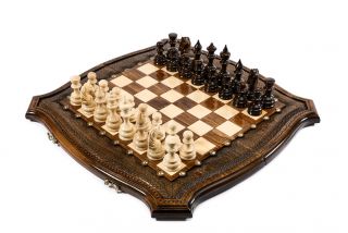 Chess with copyrighted contour outline