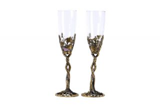 Bronze cups