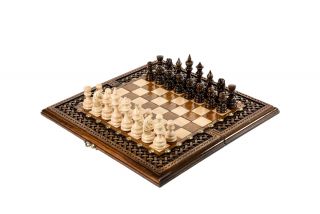 Chess-backgammon with an ornamental braid pattern classic